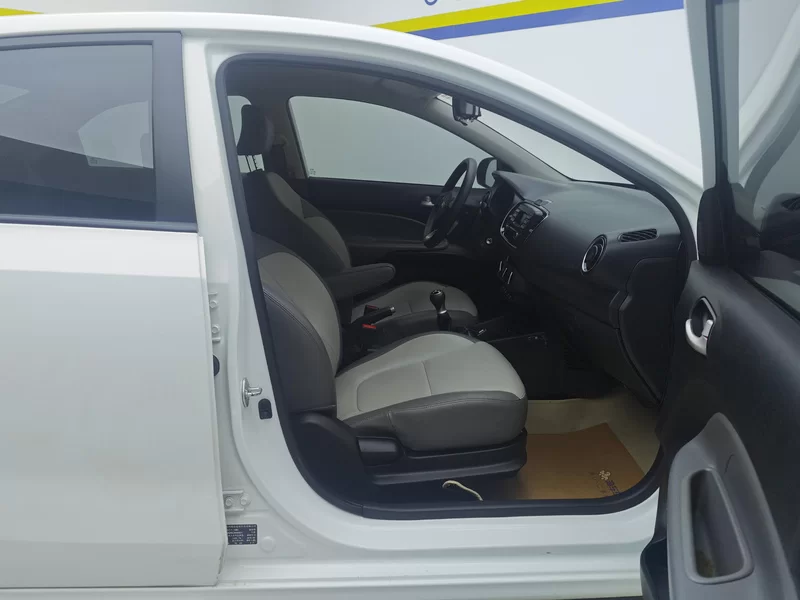 Kia Pegas 2018 imagen de coche #18