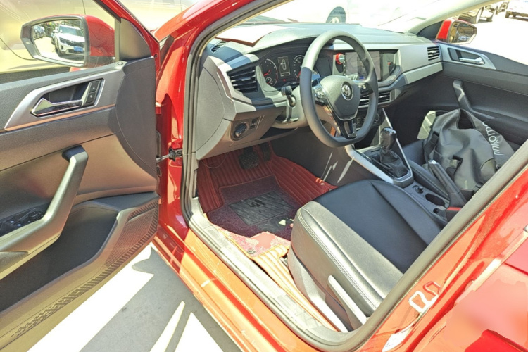 Volkswagen Polo 2019 #16 Volkswagen Polo 2019 car image #16