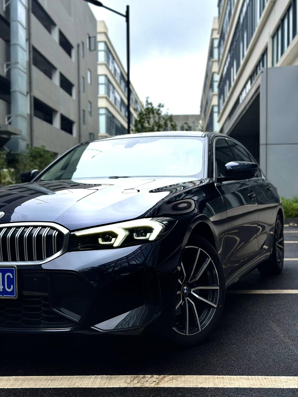 BMW 3 Series 2023 #10 BMW 3 Series 2023 صورة سيارة #10