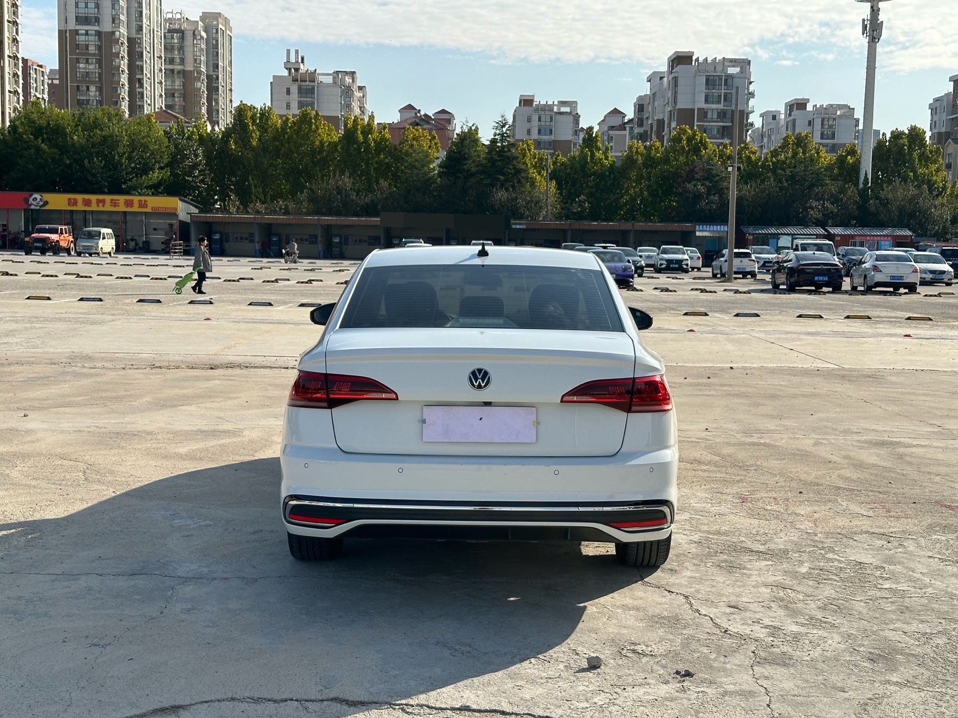 2023 car image #6