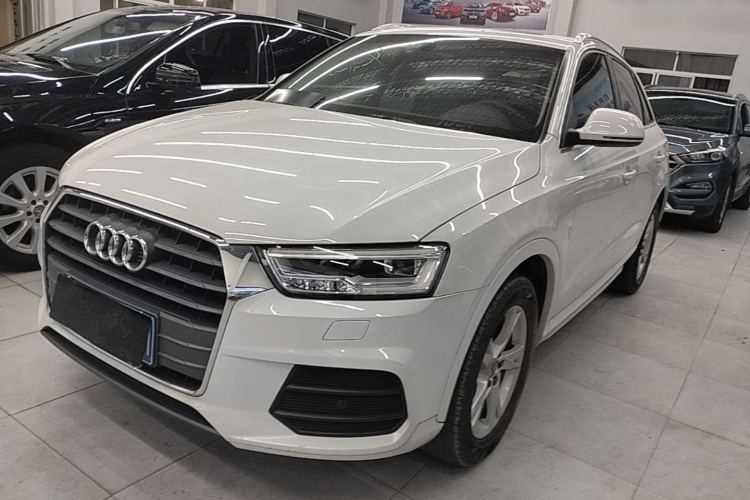 Audi Q3 2018 #2 Audi Q3 2018 car image #2