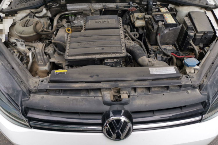 Volkswagen Golf 2018 car image #18