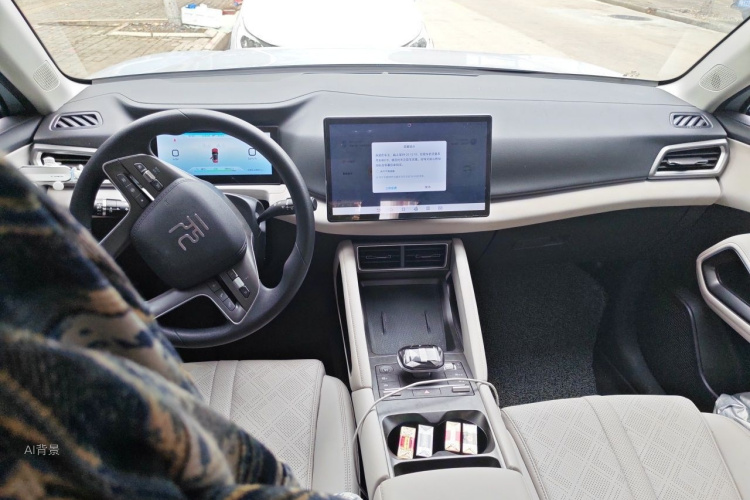BYD YuanUP 2024 car image #11
