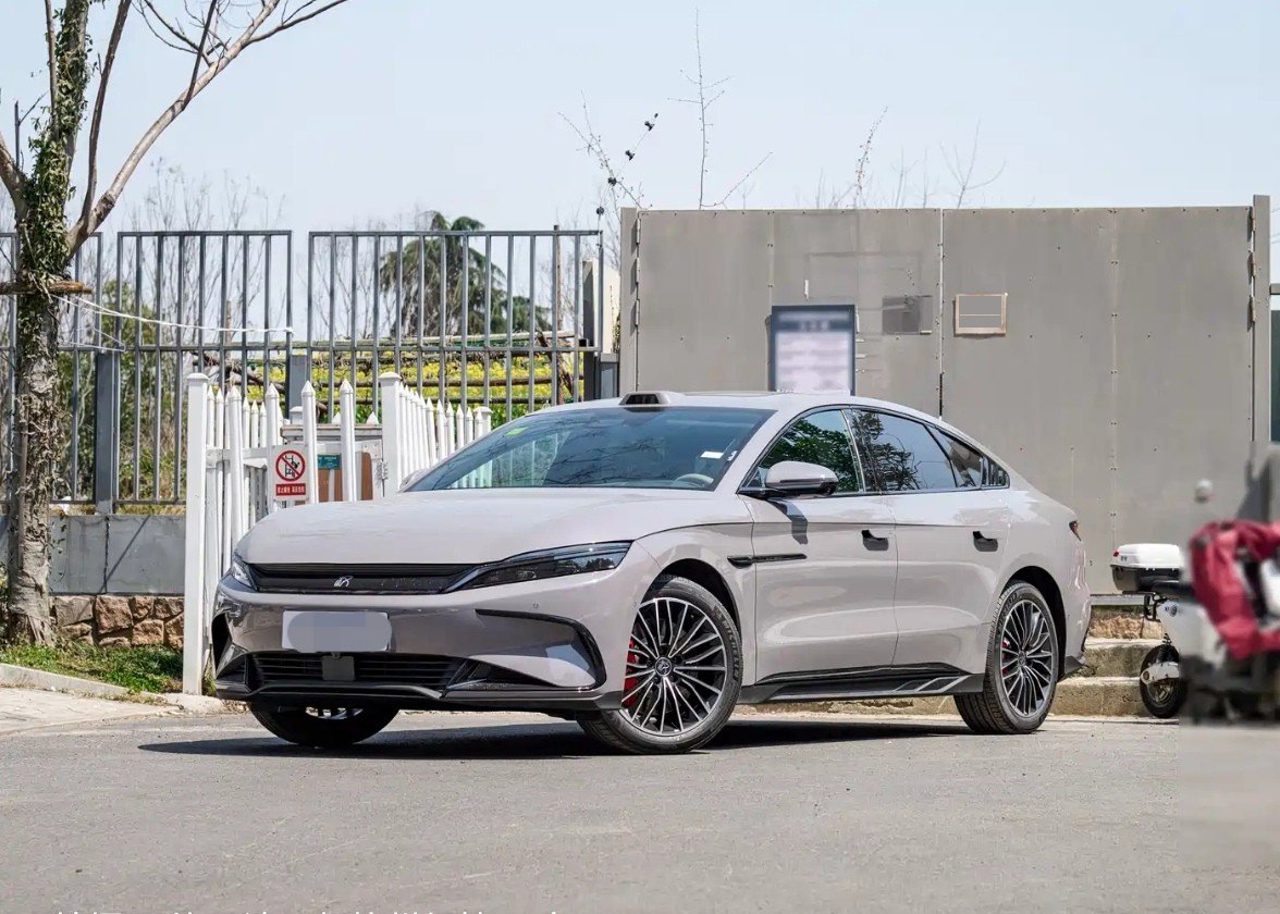 2025 2025 car image