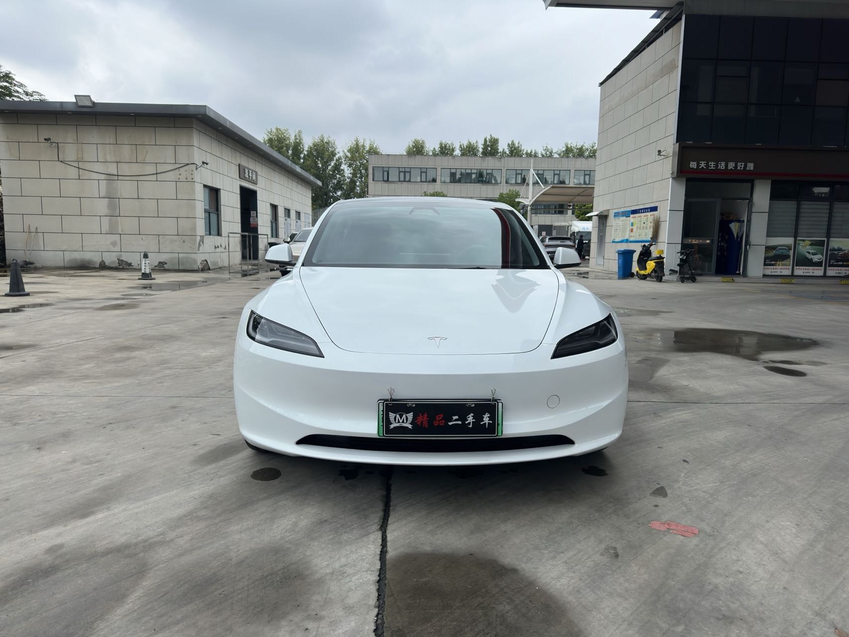 Tesla Model 3 2024 car image #5