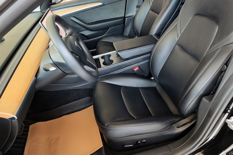 Tesla Model 3 2023 car image #15