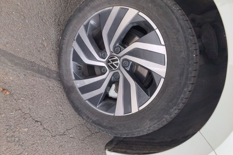 Volkswagen Bora 2023 car image #9