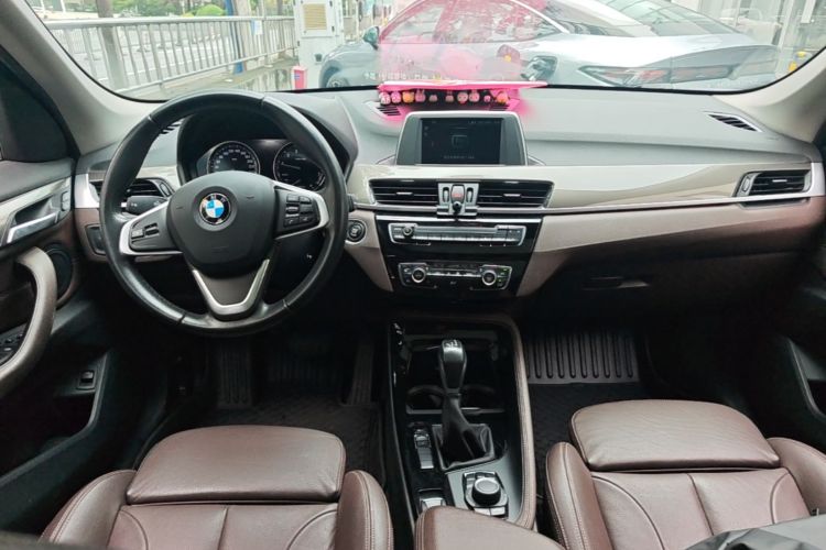 BMW X1 2019 car image #11