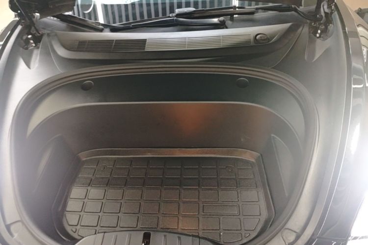 Tesla Model 3 2023 car image #20