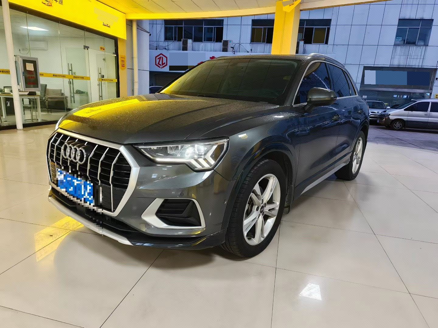 Audi Q3 2022 Audi Q3 2022 صورة سيارة