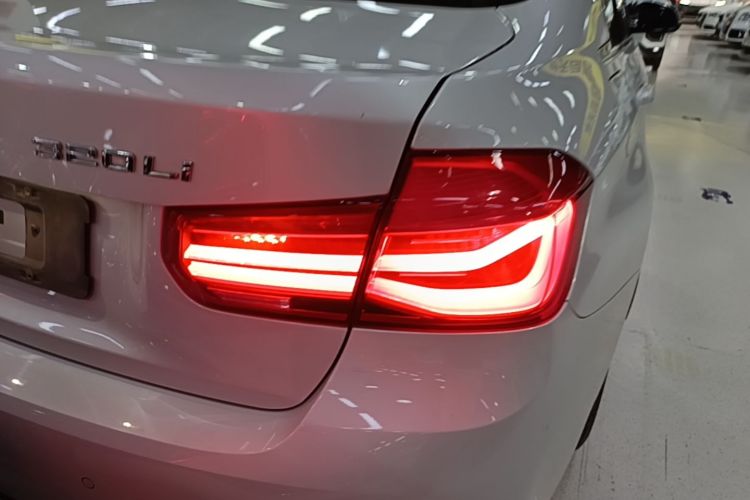 BMW 3 Series 2016 #8 BMW 3 Series 2016 car image #8