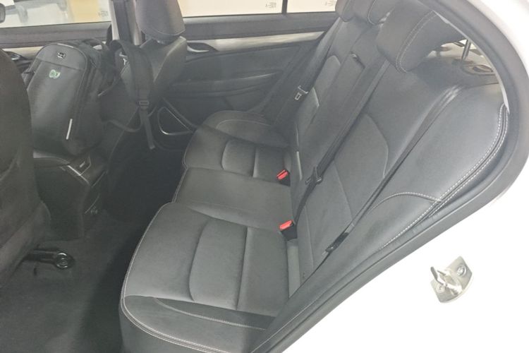 GEELY Emgrand 2020 #17 GEELY Emgrand 2020 immagine di auto #17