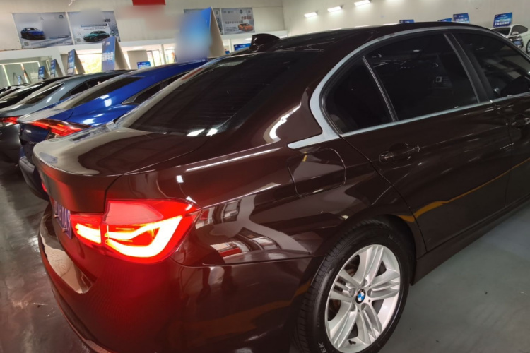 BMW 3 Series 2017 #7 BMW 3 Series 2017 car image #7