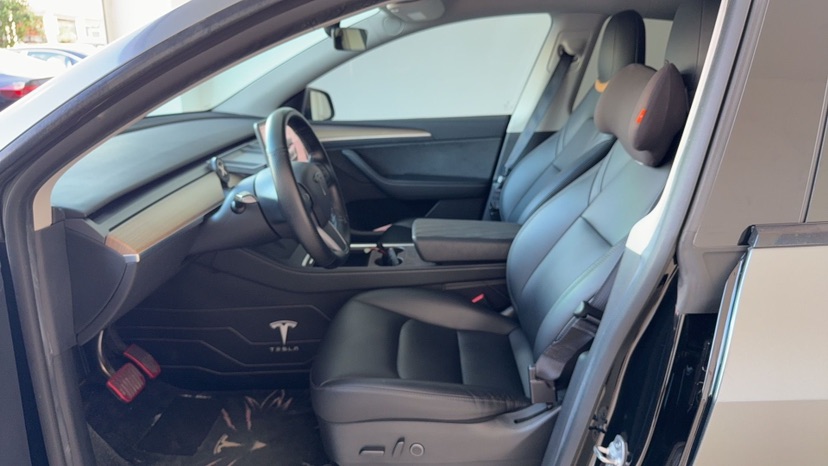 Tesla Model Y 2022 #8 Tesla Model Y 2022 car image #8