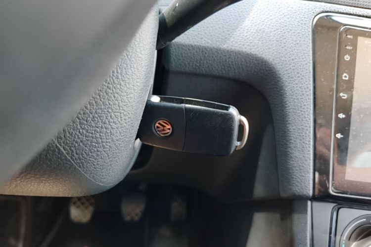 Volkswagen Santana 2019 car image #9
