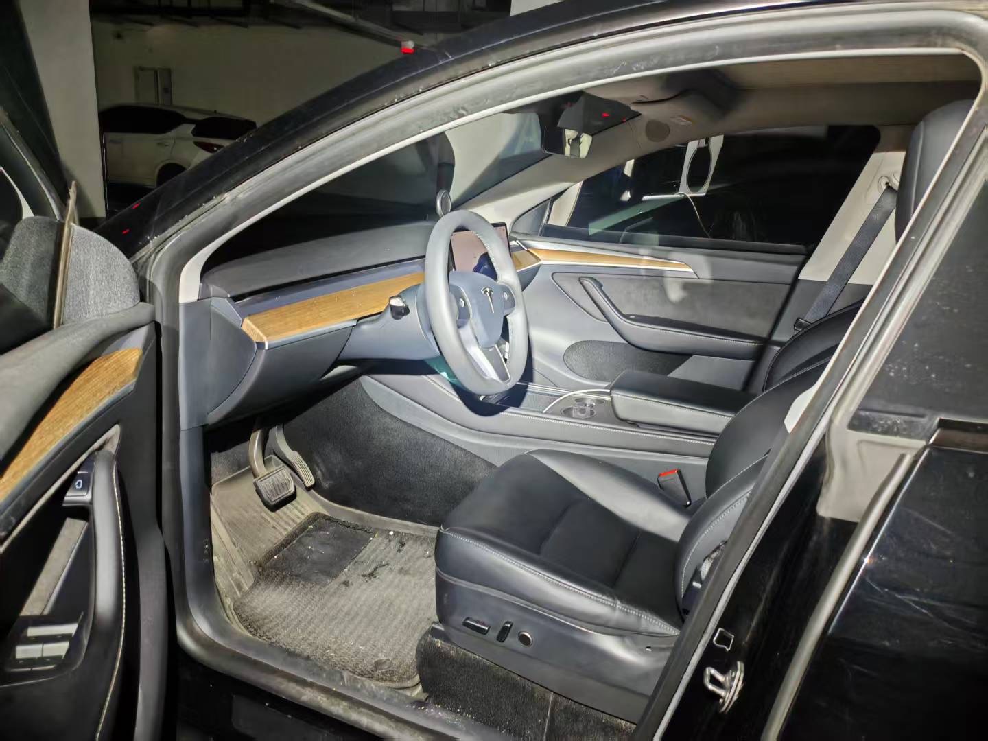 Tesla Model Y 2022 #3 Tesla Model Y 2022 car image #3