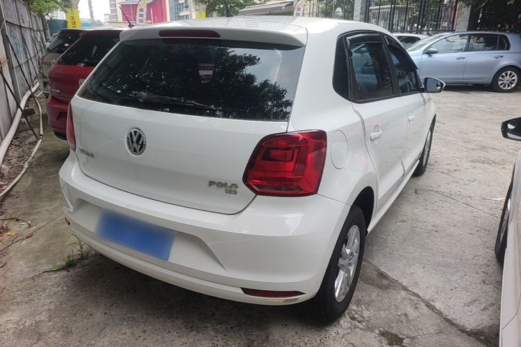 Volkswagen Polo 2019 car image #7