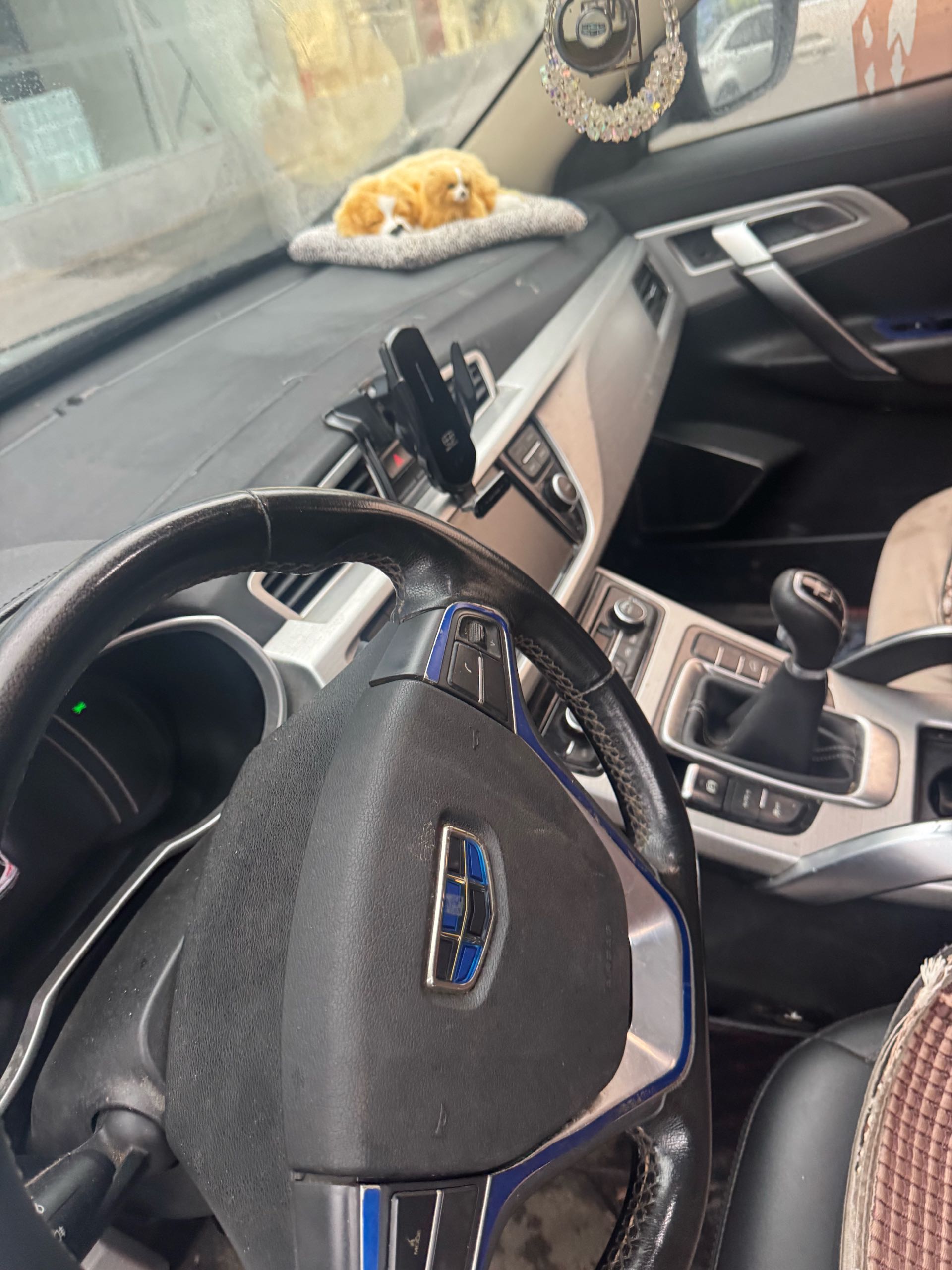 GEELY Boyue 2017 #5 GEELY Boyue 2017 car image #5