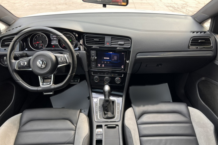 Volkswagen Golf 2019 #10 Volkswagen Golf 2019 car image #10