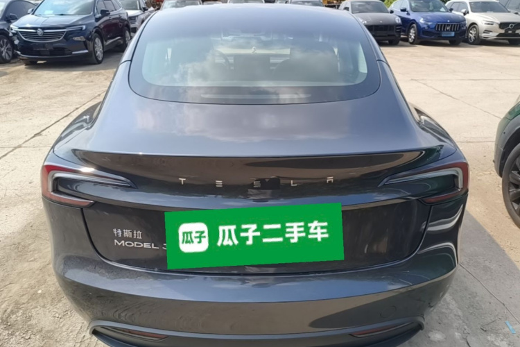 Tesla Model 3 2024 #6 Tesla Model 3 2024 صورة سيارة #6