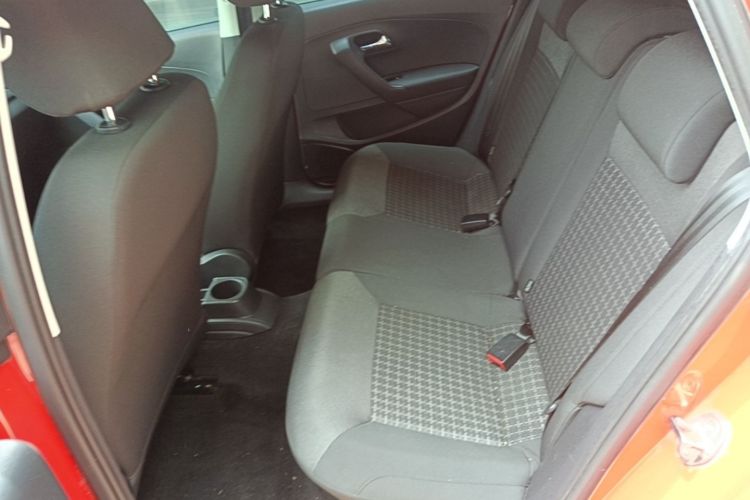 Volkswagen Polo 2017 car image #17