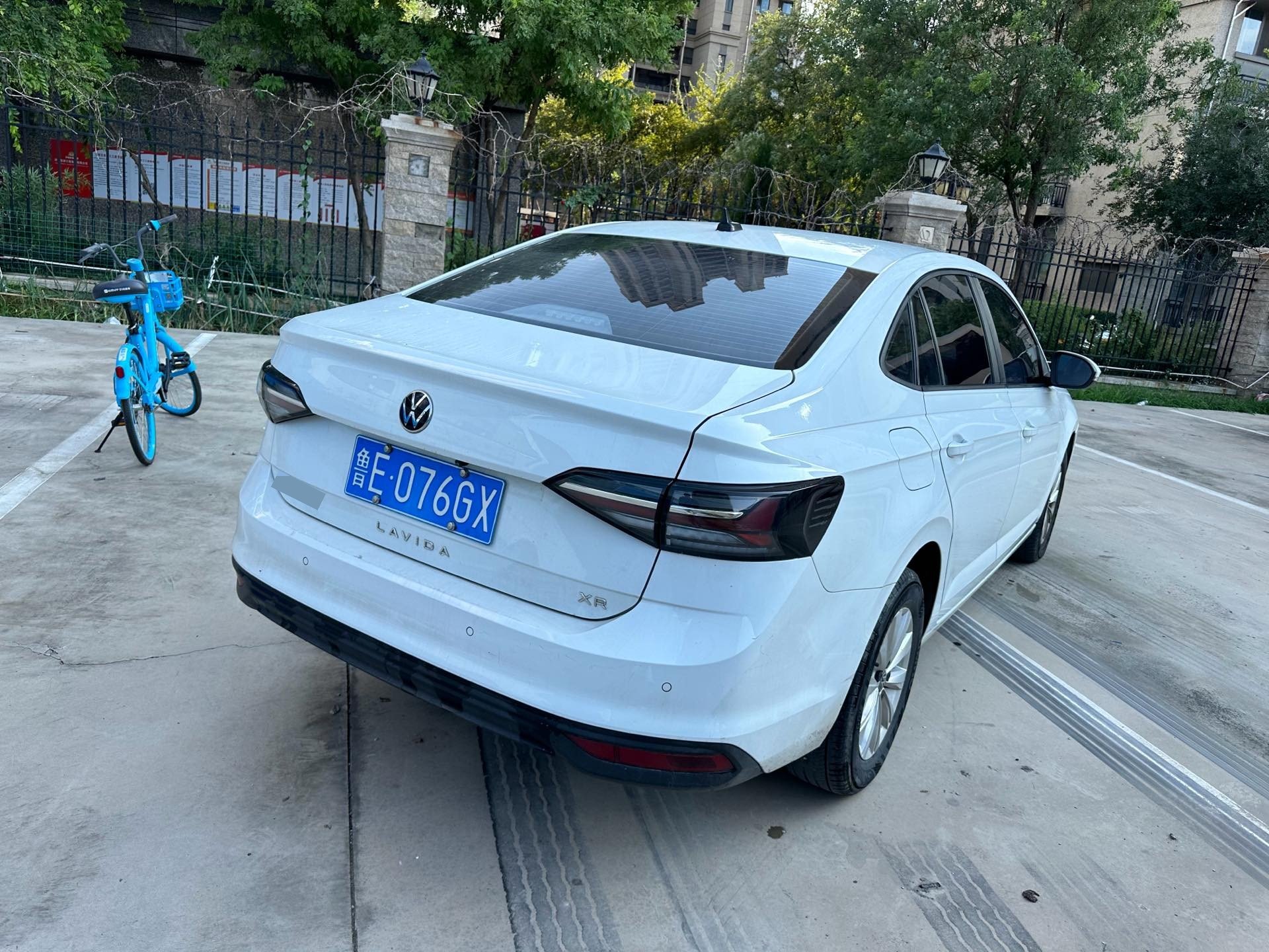 Volkswagen Lavida 2024 car image #3