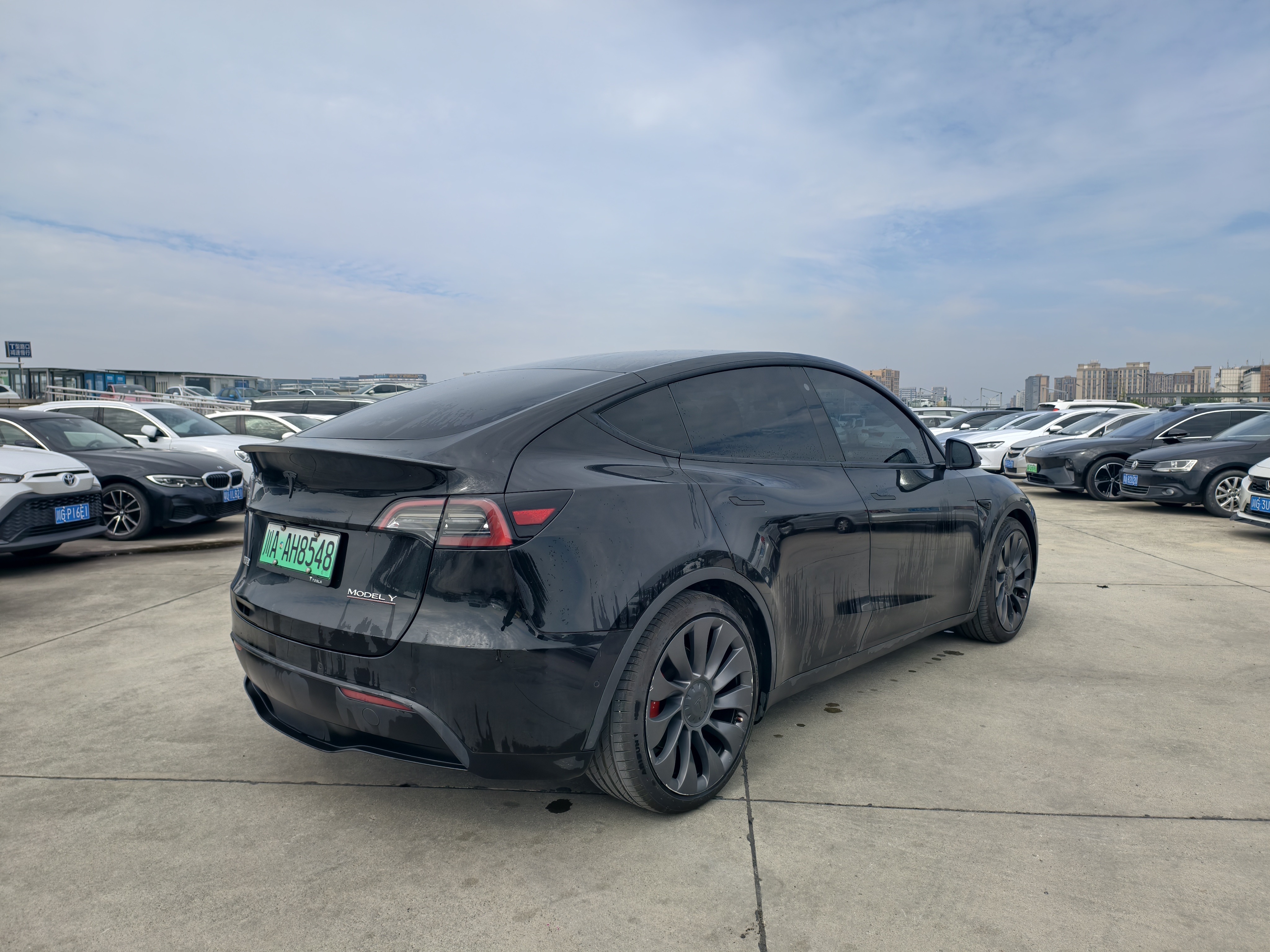Tesla Model Y 2023 #9 Tesla Model Y 2023 car image #9