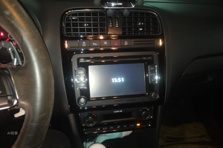 Volkswagen Polo 2019 car image #15