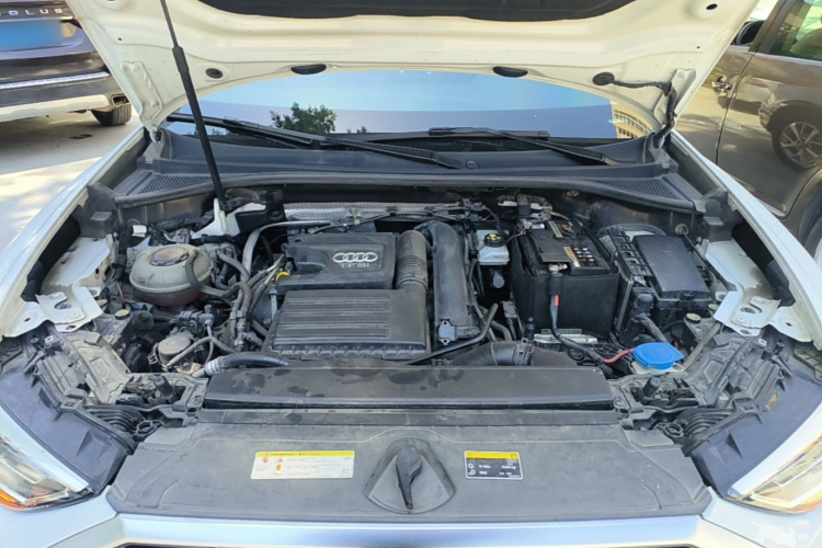 Audi Q3 2019 car image #22