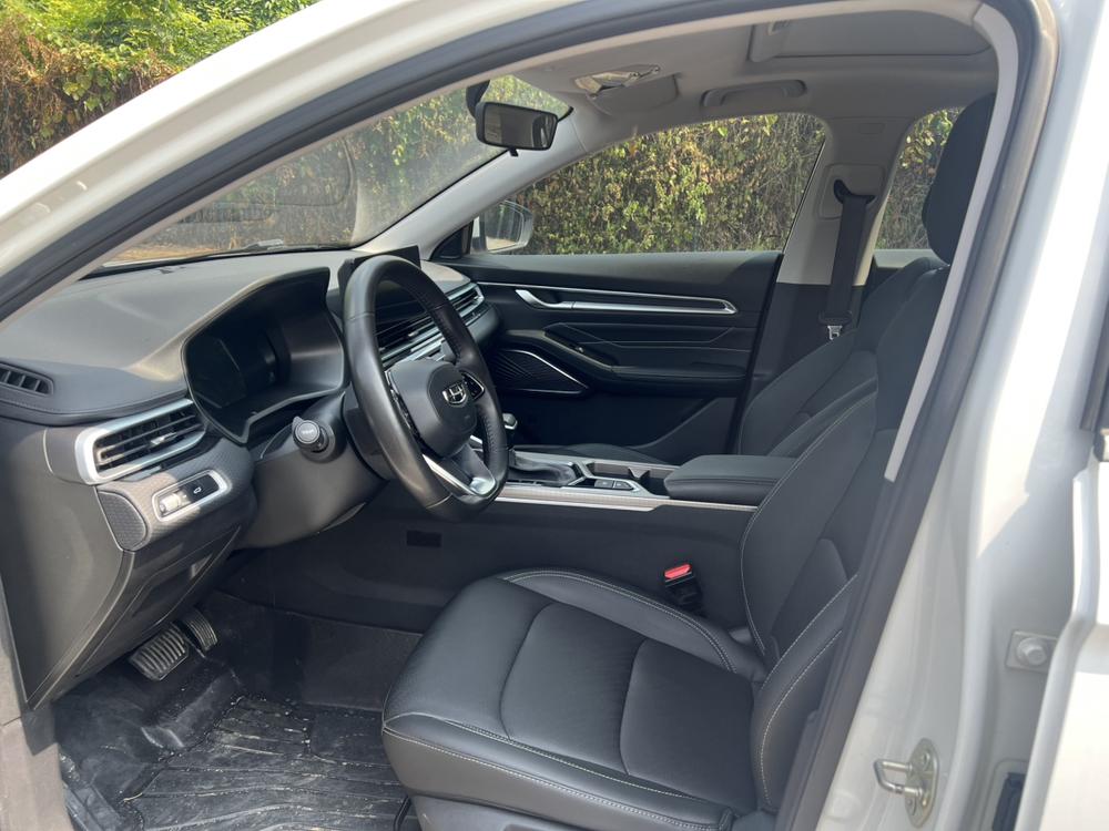 GEELY Emgrand 2021 car image #8
