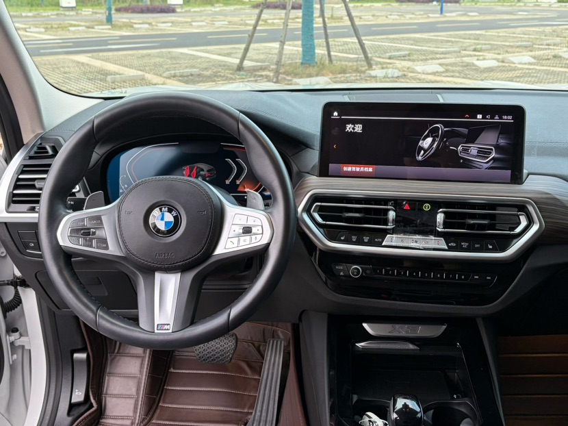 BMW X3 2023 #6 BMW X3 2023 immagine di auto #6