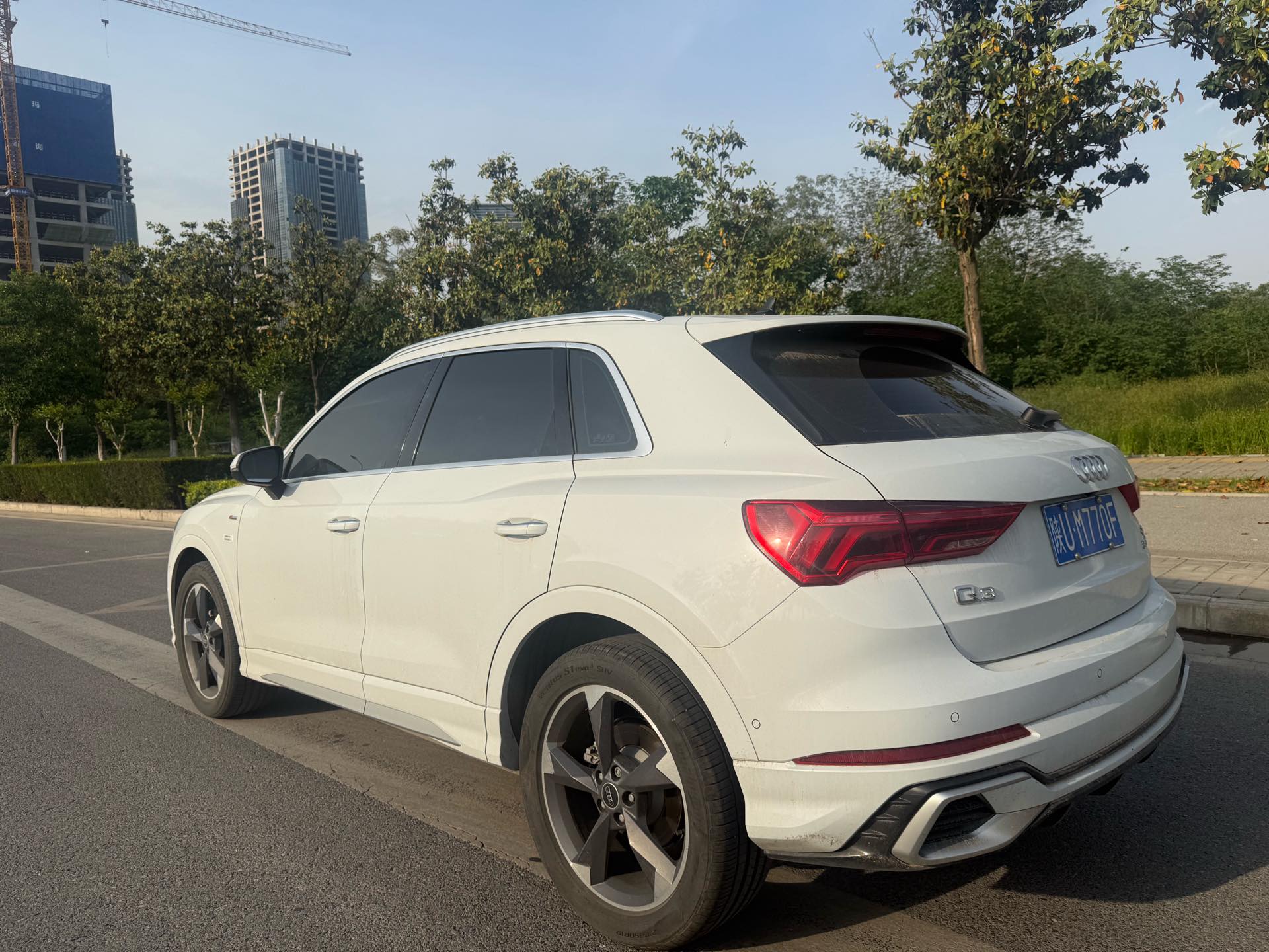 Audi Q3 2024 car image #3