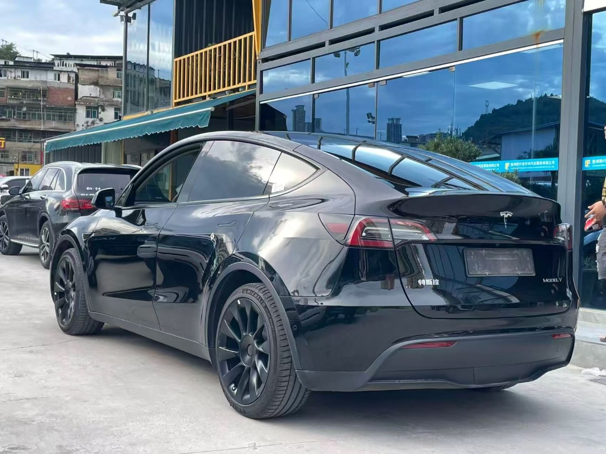 Tesla Model Y 2022 #8 Tesla Model Y 2022 car image #8
