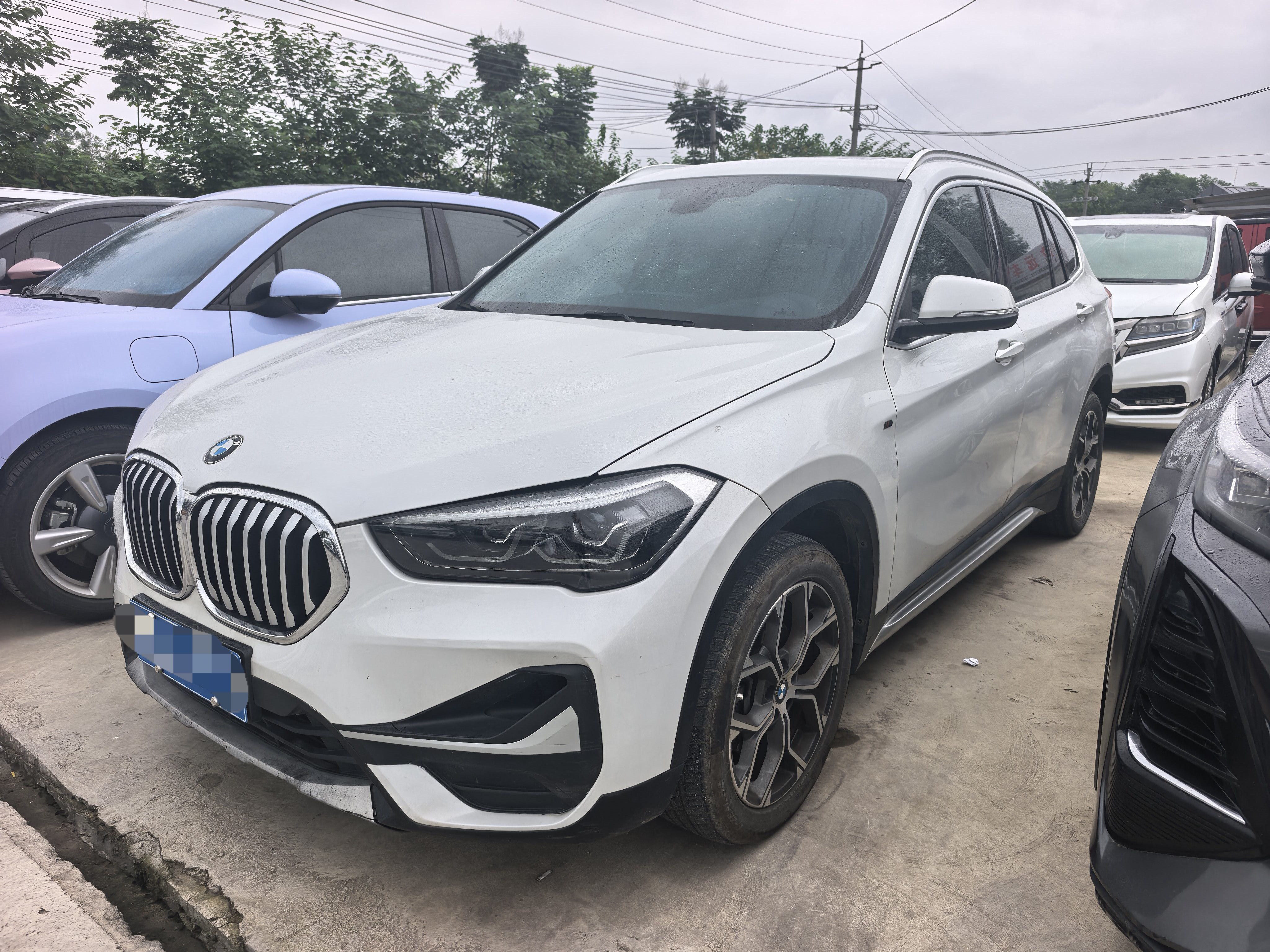BMW X1 2020 BMW X1 2020 car image