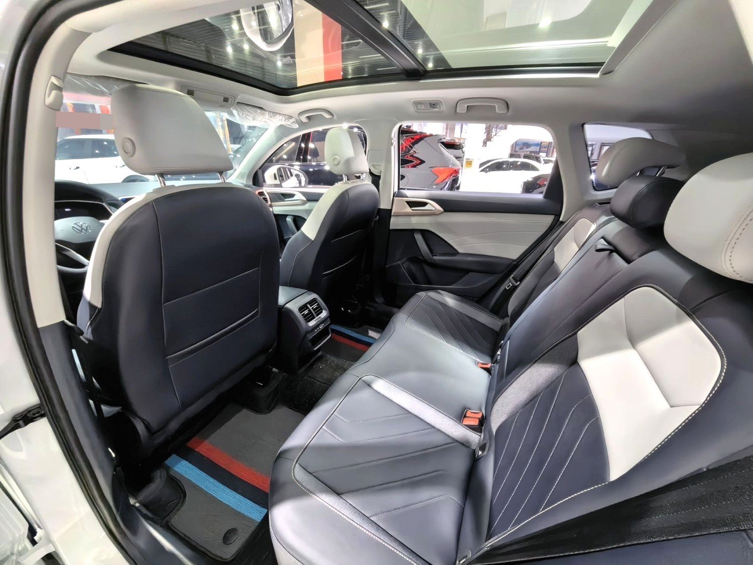 2025 #8 2025 immagine di auto #8