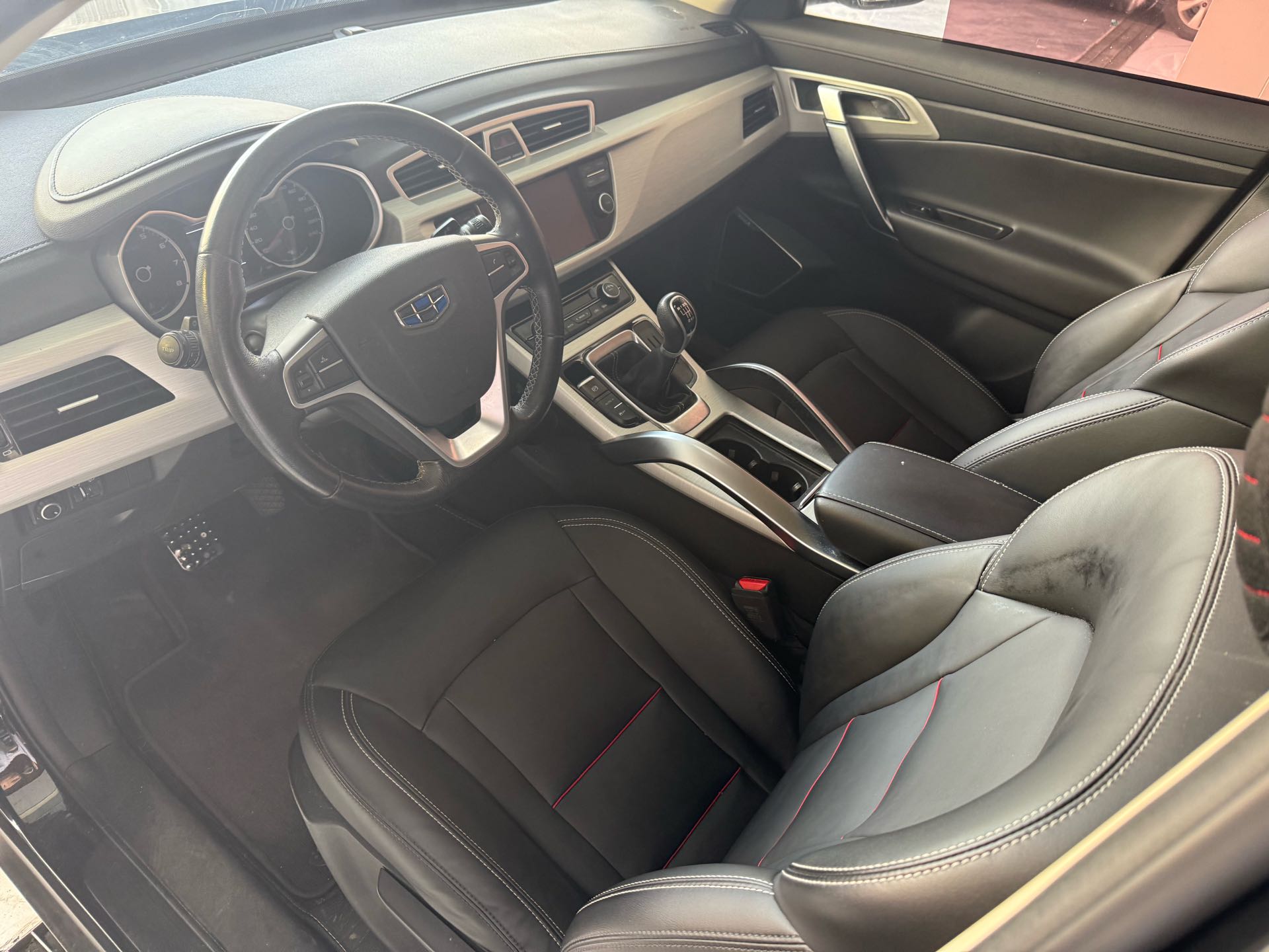 GEELY Boyue 2018 #3 GEELY Boyue 2018 imagen de coche #3