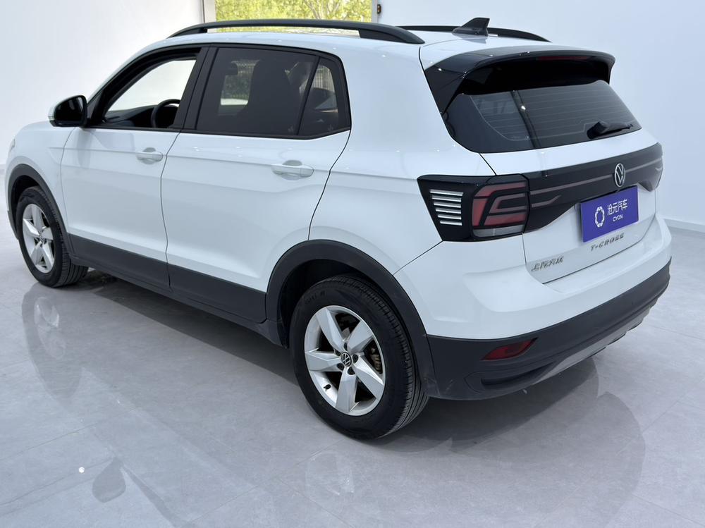 Volkswagen T-Cross 2023 immagine di auto #4