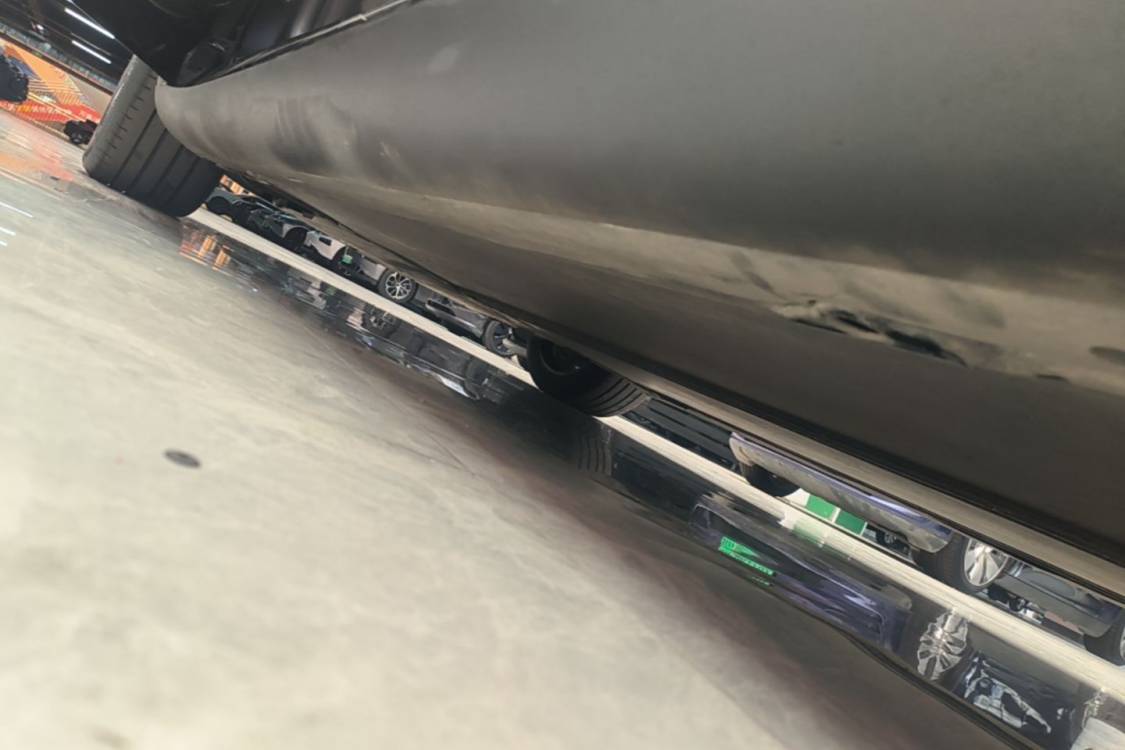 Tesla Model Y 2024 #8 Tesla Model Y 2024 car image #8