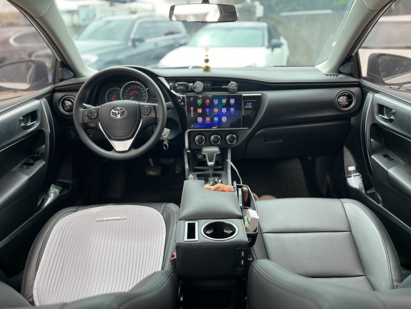 Toyota Corolla 2018 car image #9