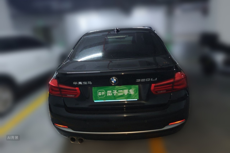 BMW 3 Series 2018 immagine di auto #6
