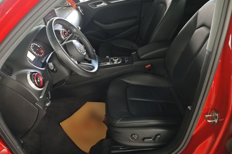 Audi A3 2018 car image #15