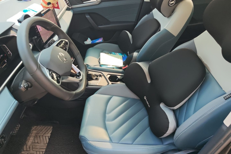 Volkswagen Tharu 2024 car image #17