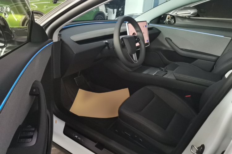 Tesla Model 3 2025 #16 Tesla Model 3 2025 car image #16