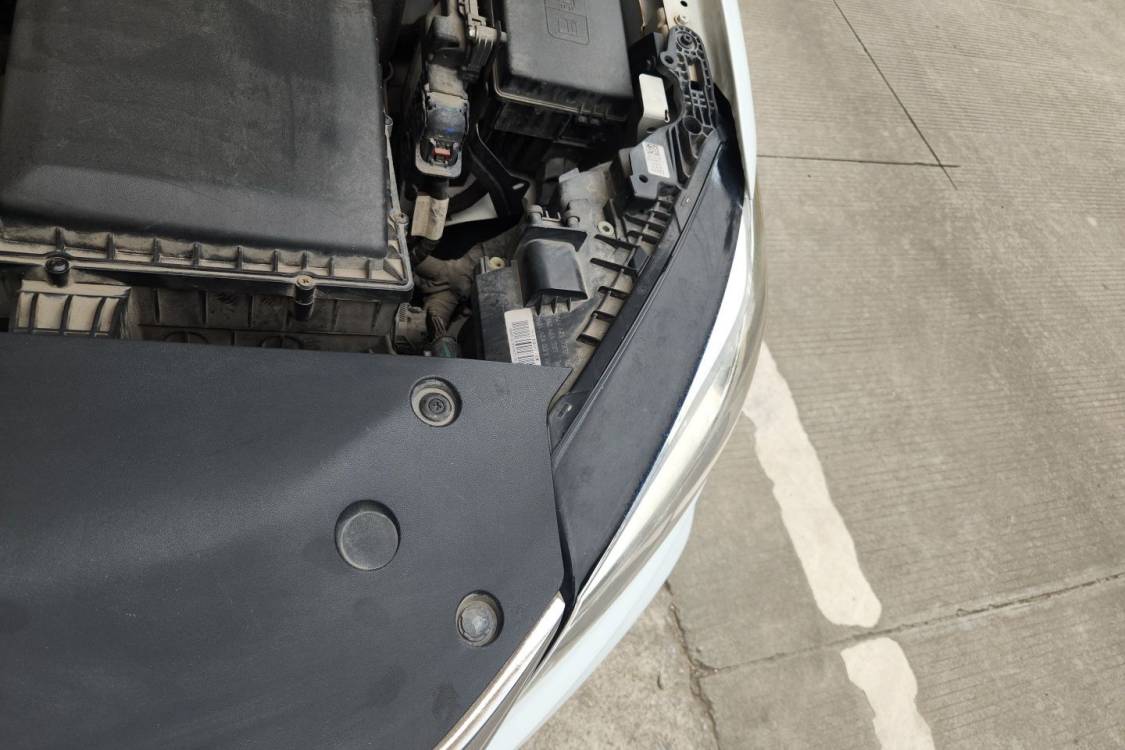 GEELY Binray 2020 car image #12