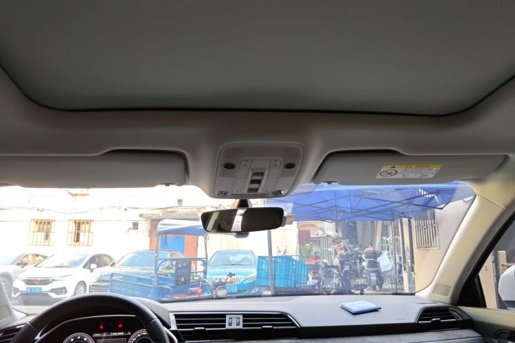 Audi Q3 2022 car image #20