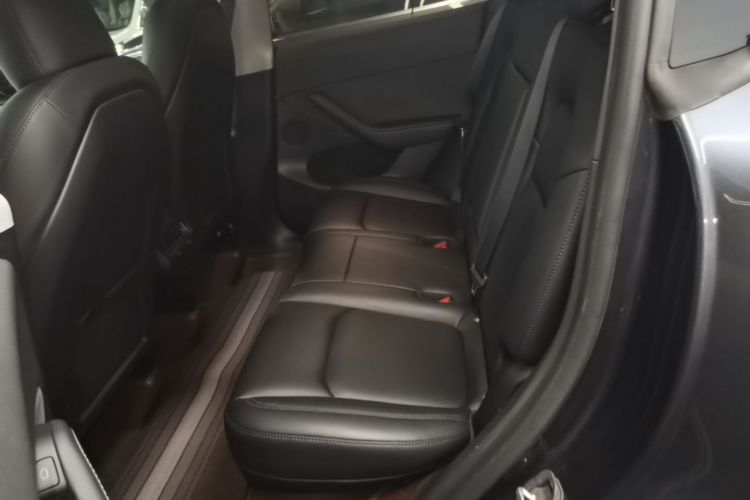 Tesla Model Y 2024 #17 Tesla Model Y 2024 car image #17