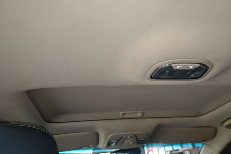 GEELY Emgrand 2018 car image #18