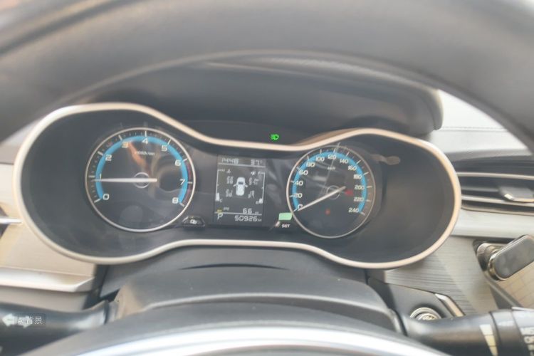 GEELY Emgrand 2021 car image #13