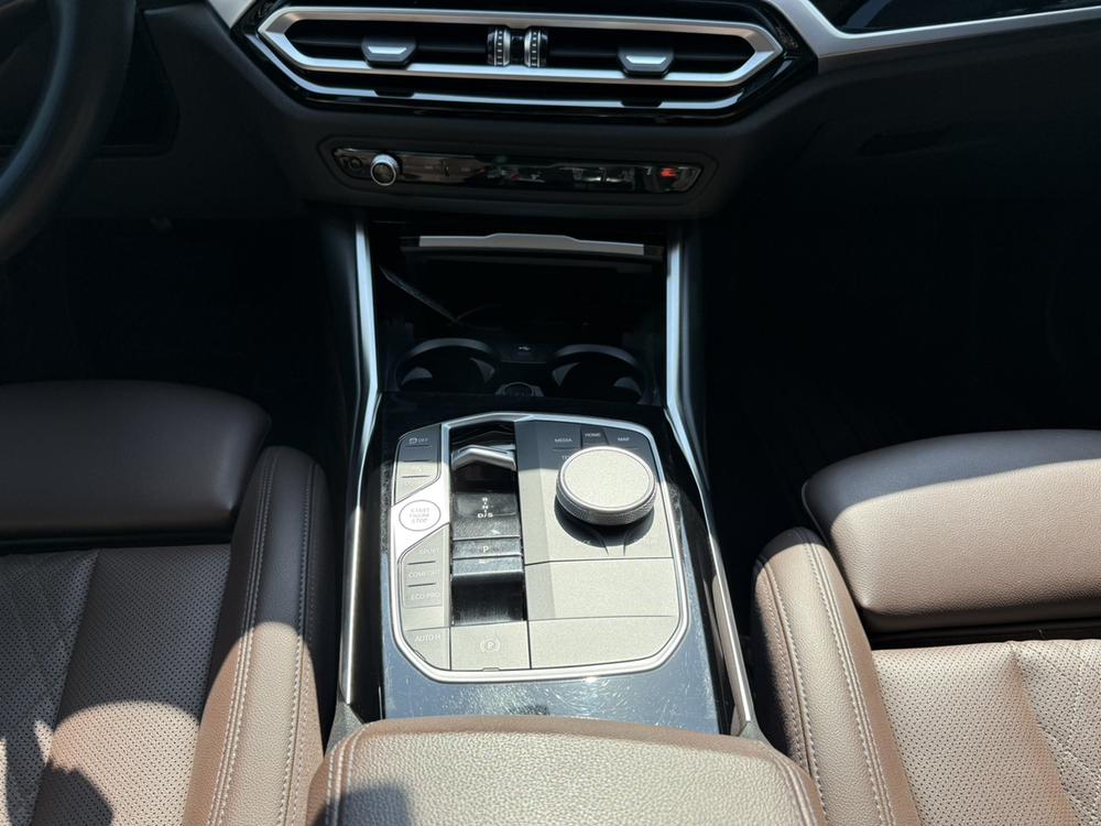 BMW 3 Series 2023 car image #12