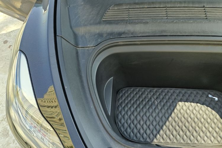 Tesla Model Y 2021 #23 Tesla Model Y 2021 car image #23
